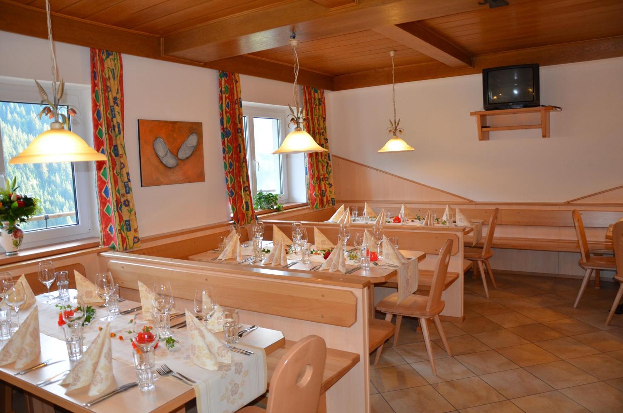 Ski In-Ski Out - Gaestehaeuser Saalbach-Hinterglemm - Wallegghof Christianhof ภายนอก รูปภาพ