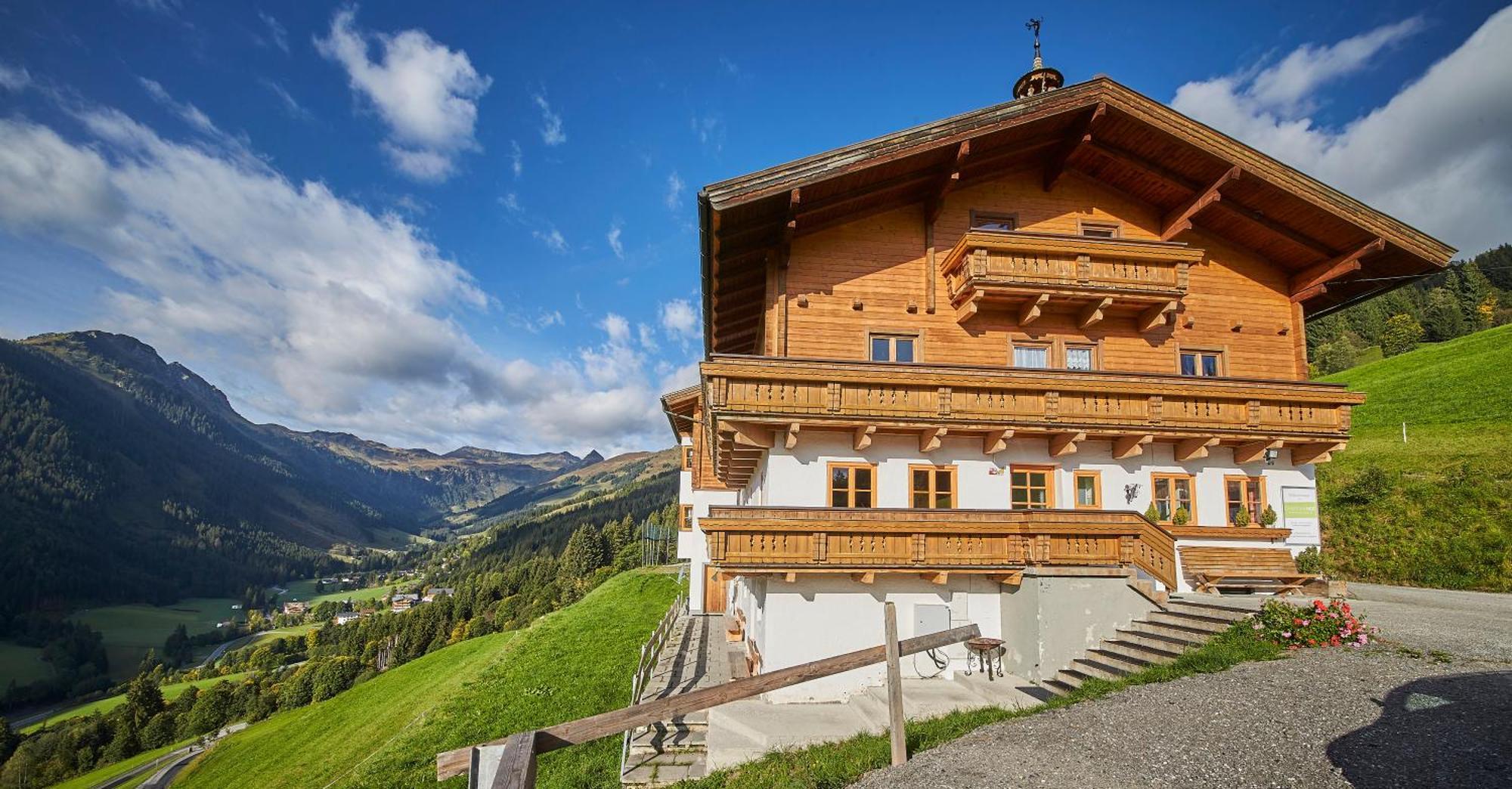 Ski In-Ski Out - Gaestehaeuser Saalbach-Hinterglemm - Wallegghof Christianhof ภายนอก รูปภาพ