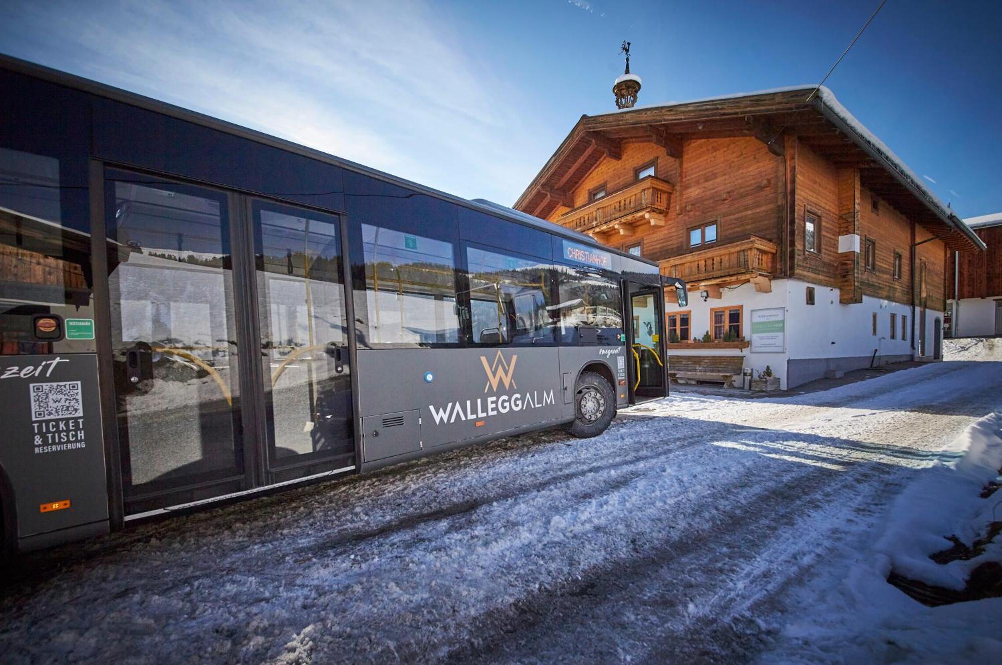 Ski In-Ski Out - Gaestehaeuser Saalbach-Hinterglemm - Wallegghof Christianhof ภายนอก รูปภาพ