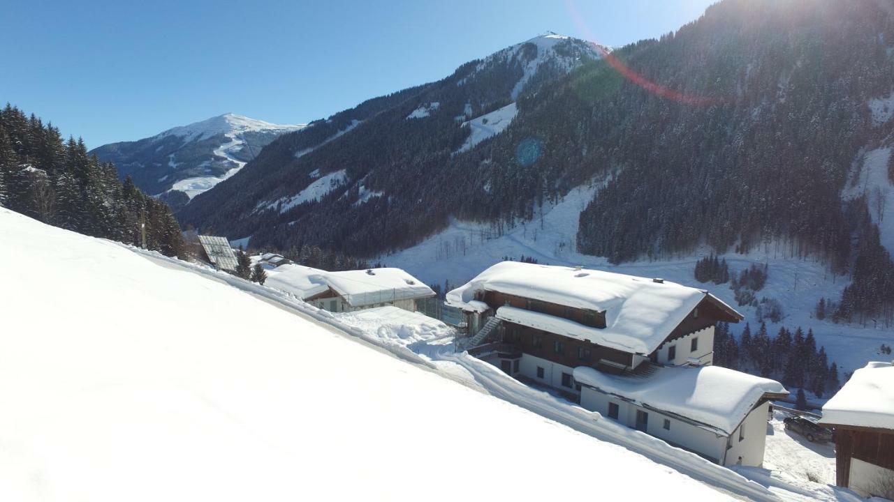 Ski In-Ski Out - Gaestehaeuser Saalbach-Hinterglemm - Wallegghof Christianhof ภายนอก รูปภาพ